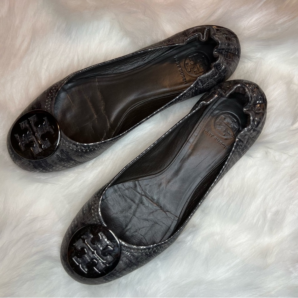 Tory Burch Pewter Metallic Lizard Flat Sz 8